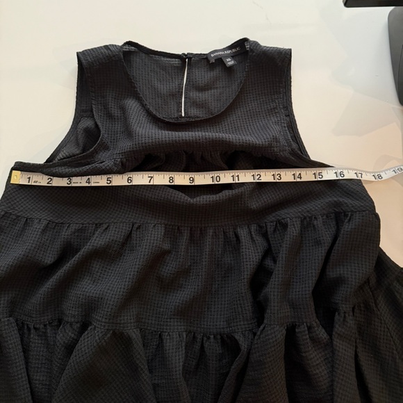 Banana Republic Tiered Swing Trapeze A-Line Top Black Seersucker Blouse Top XS - Picture 6 of 7